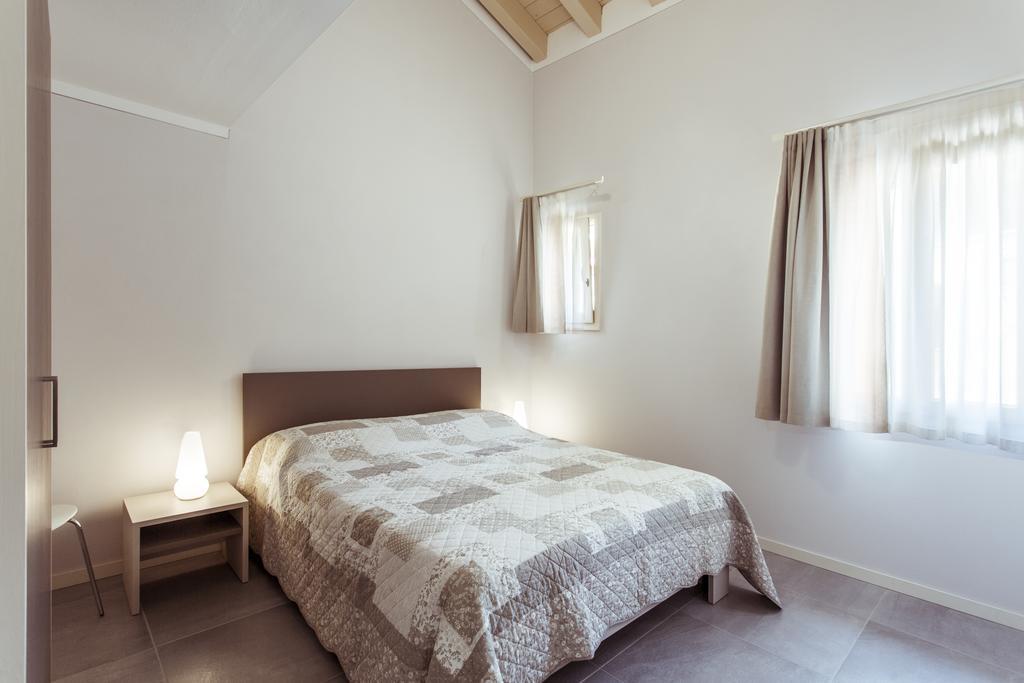 Villa Fontanelle Gardapartments ポルペナッツェ・デル・ガルダ エクステリア 写真