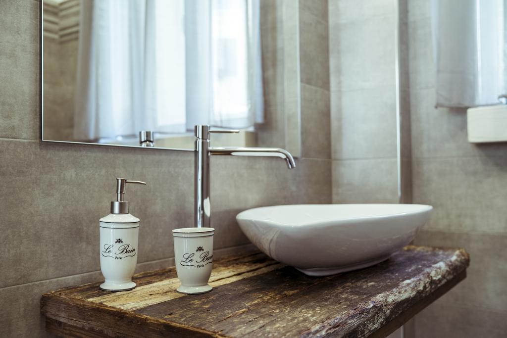 Villa Fontanelle Gardapartments ポルペナッツェ・デル・ガルダ エクステリア 写真