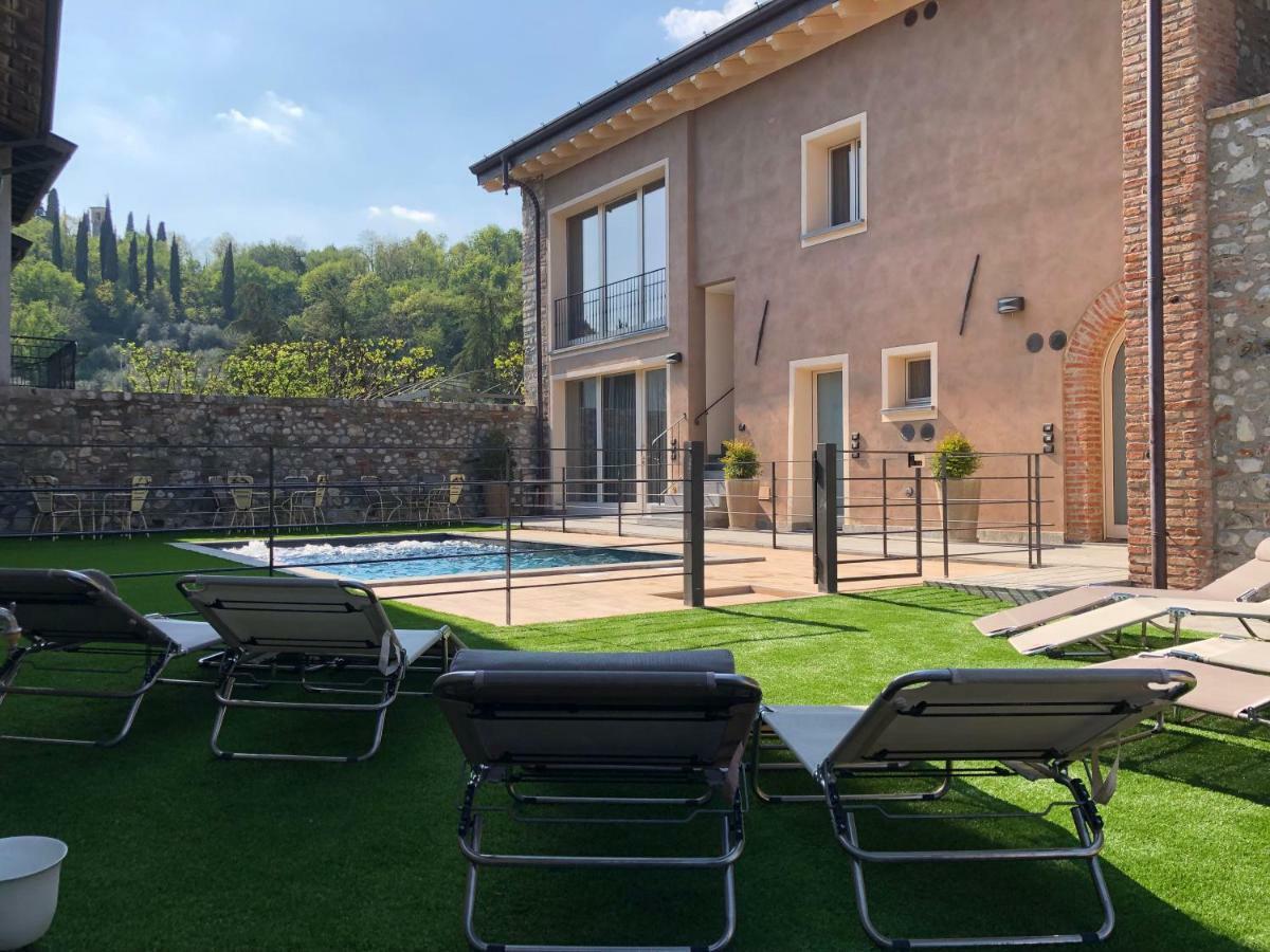 Villa Fontanelle Gardapartments ポルペナッツェ・デル・ガルダ エクステリア 写真