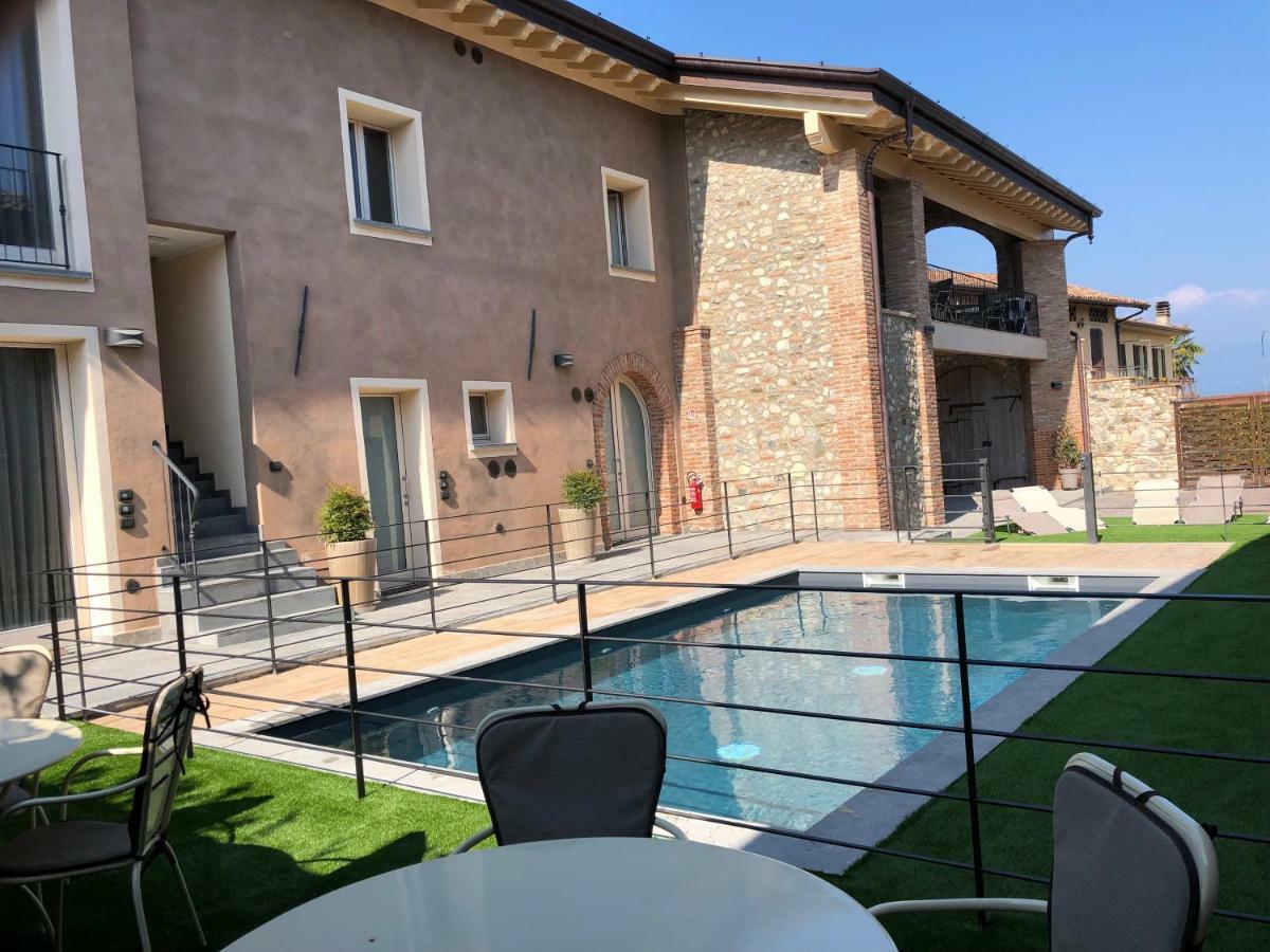 Villa Fontanelle Gardapartments ポルペナッツェ・デル・ガルダ エクステリア 写真